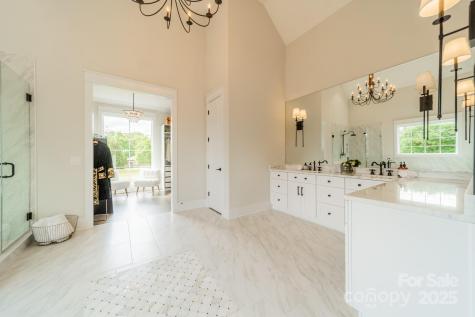 8102 Rolling Fields Road Charlotte NC 28227