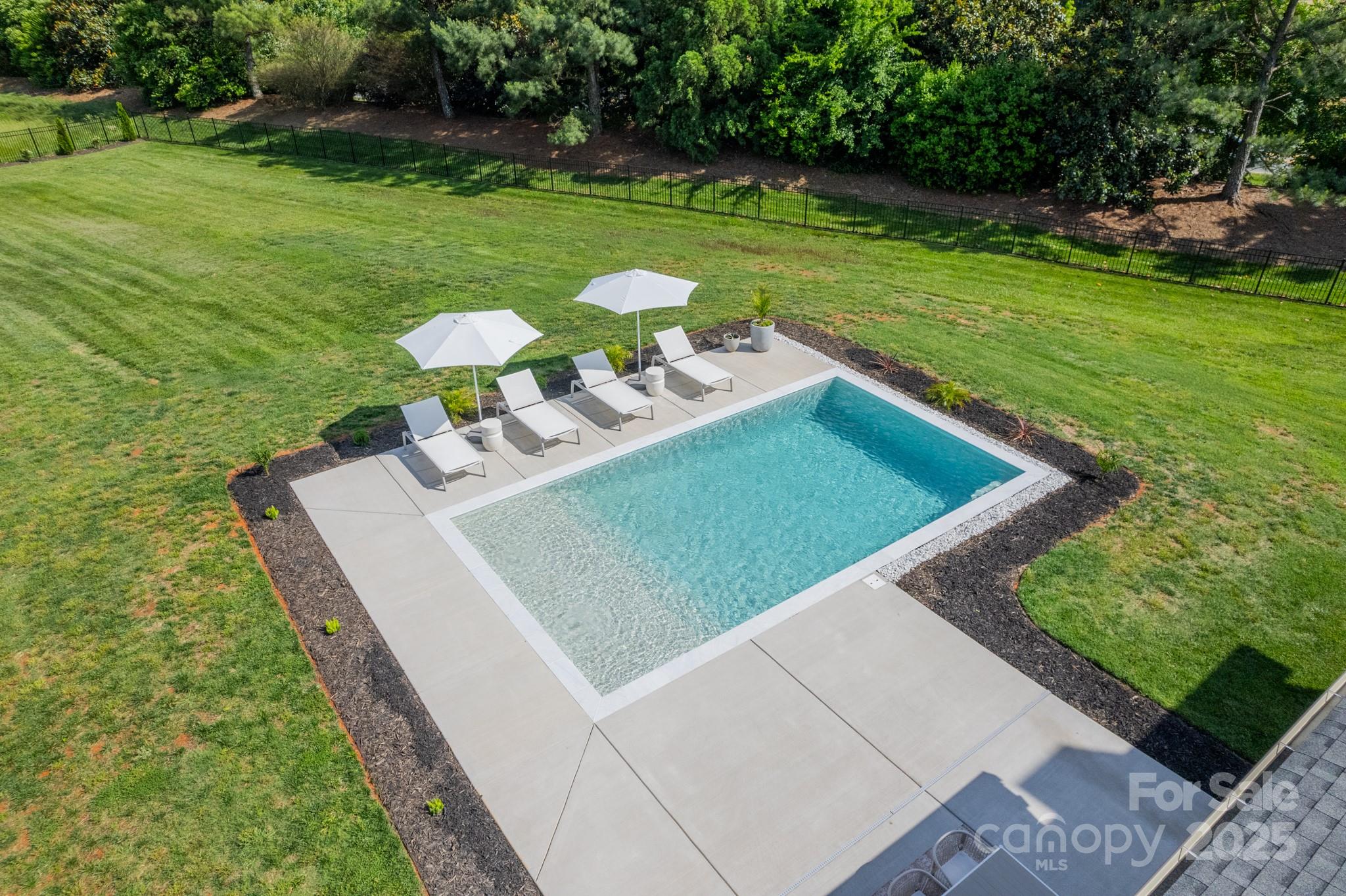 8102 Rolling Fields Road Charlotte NC 28227