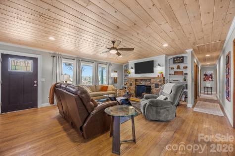 774 Belleview Road Franklin NC 28734