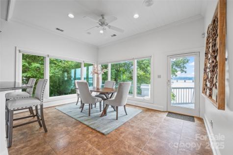 16108 Woolwine Road Charlotte NC 28278