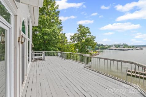 16108 Woolwine Road Charlotte NC 28278