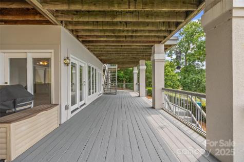 16108 Woolwine Road Charlotte NC 28278