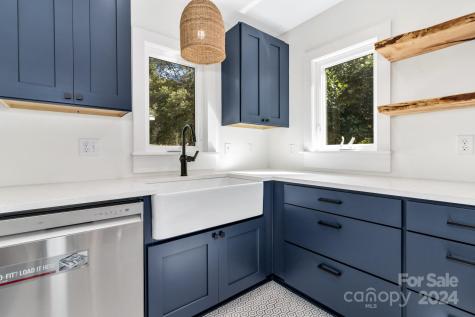 216 Vance Avenue Black Mountain NC 28711