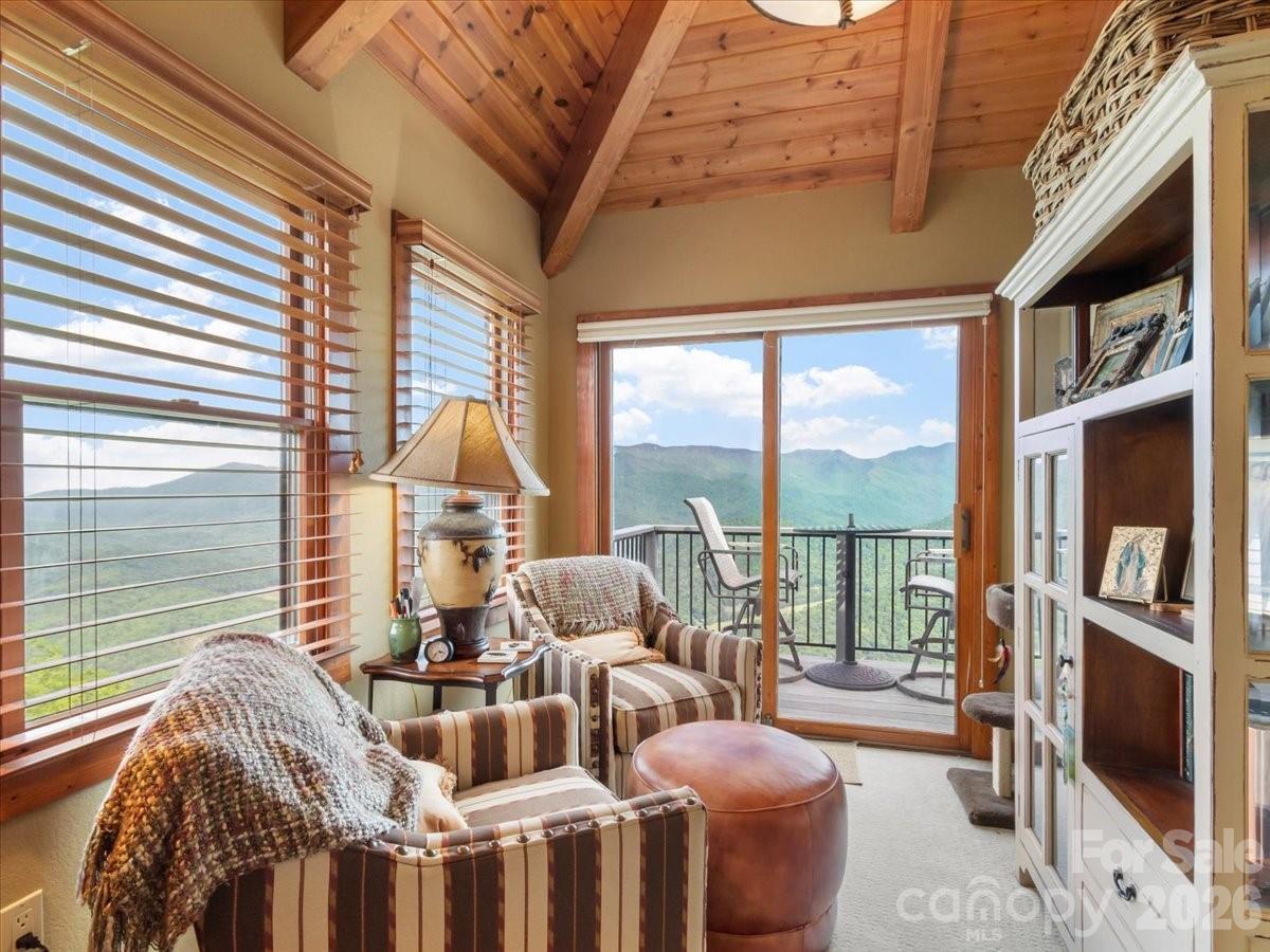 373 Rhododendron Lane Burnsville NC 28714