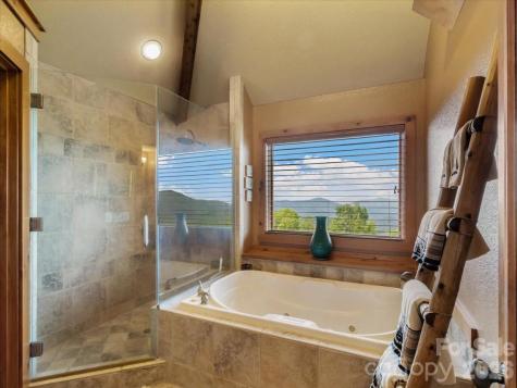 373 Rhododendron Lane Burnsville NC 28714