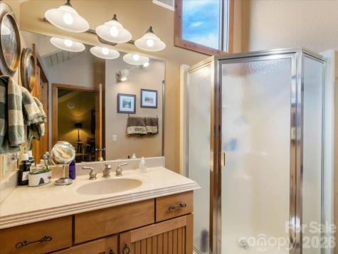 373 Rhododendron Lane Burnsville NC 28714