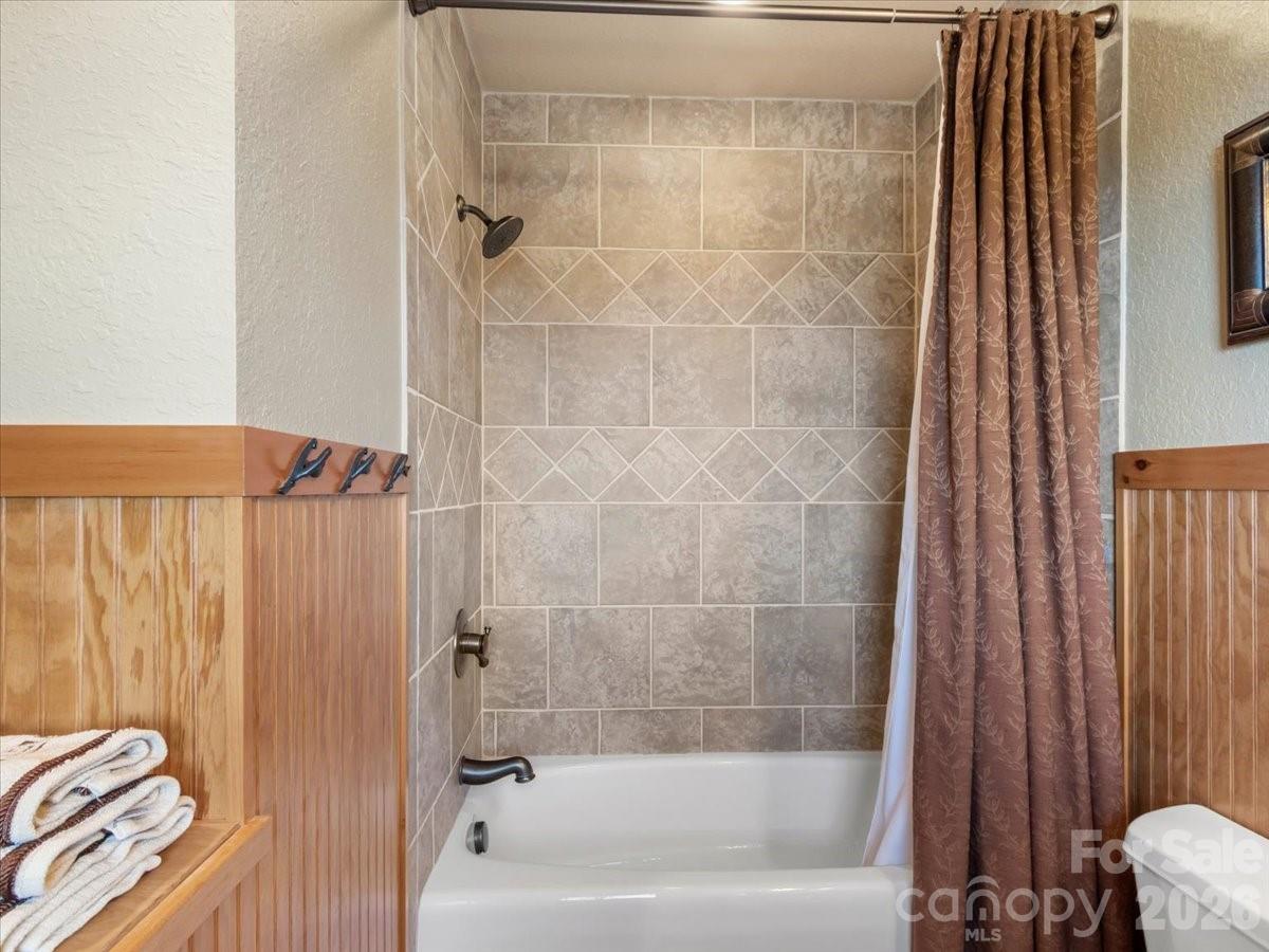 373 Rhododendron Lane Burnsville NC 28714