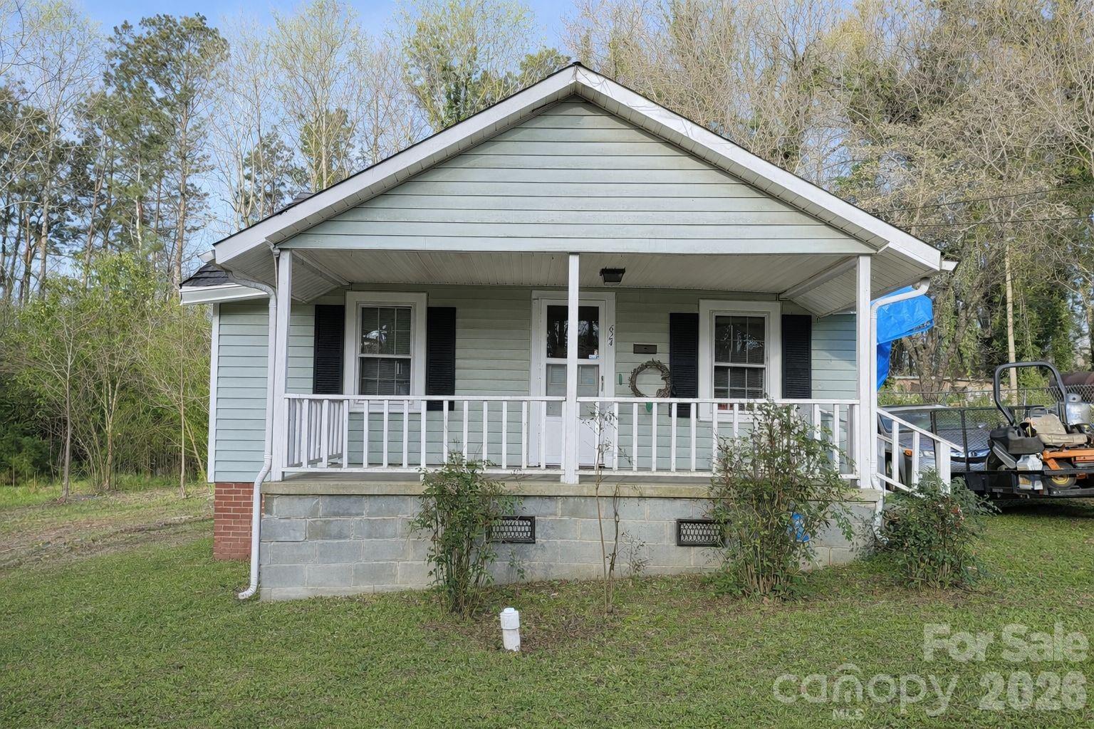 624 Blue Street Troy NC 27371