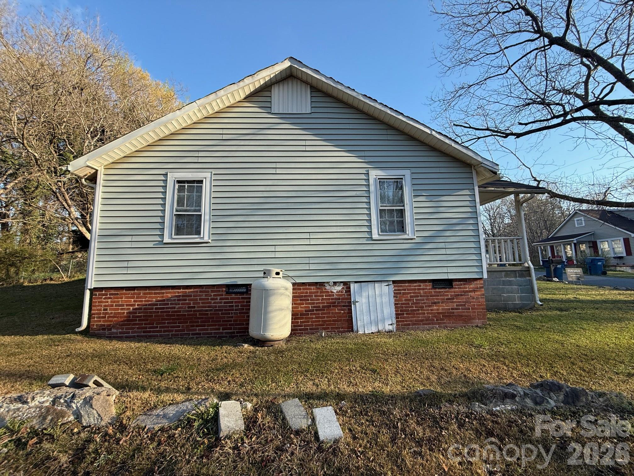 624 Blue Street Troy NC 27371