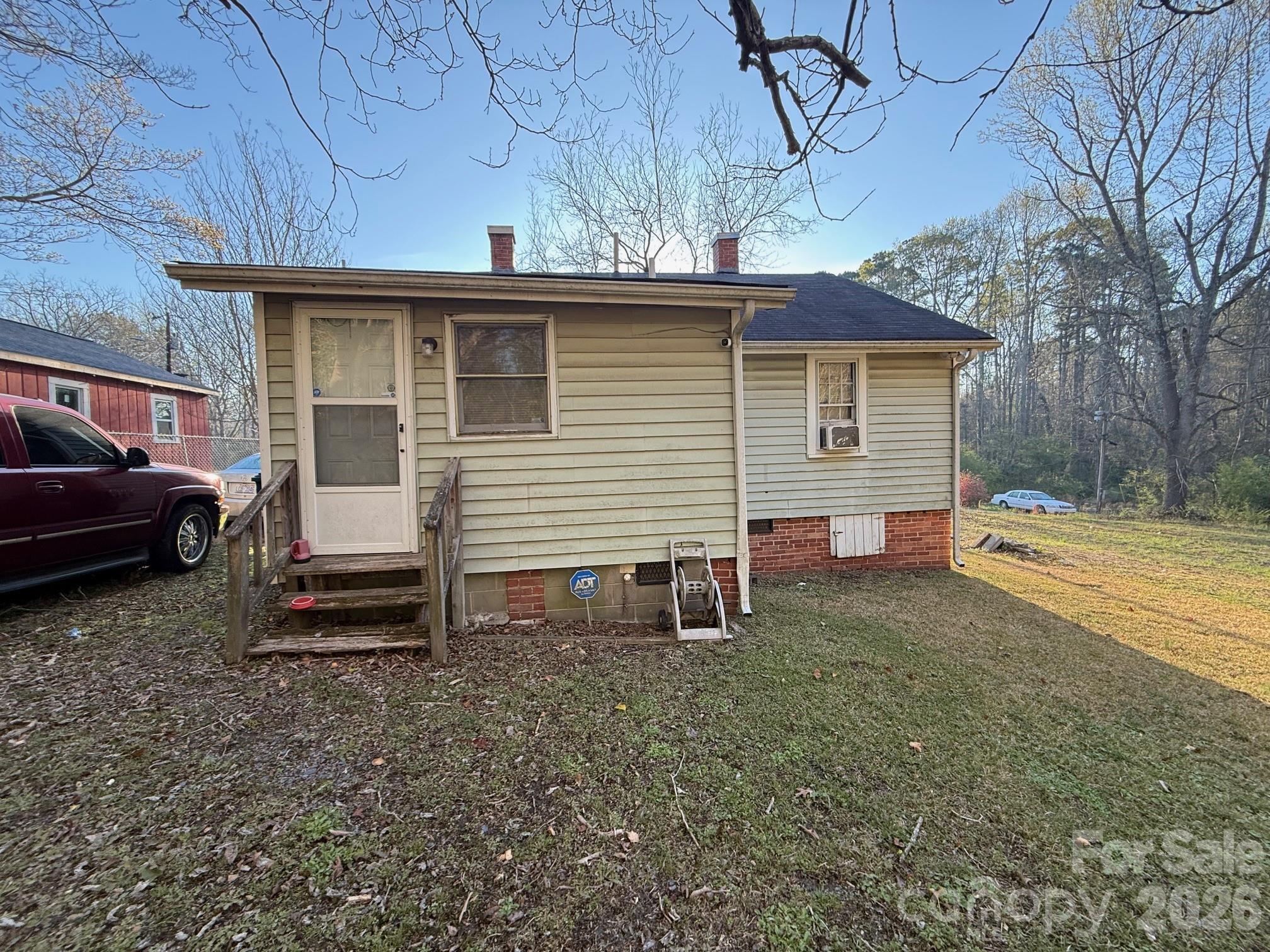 624 Blue Street Troy NC 27371