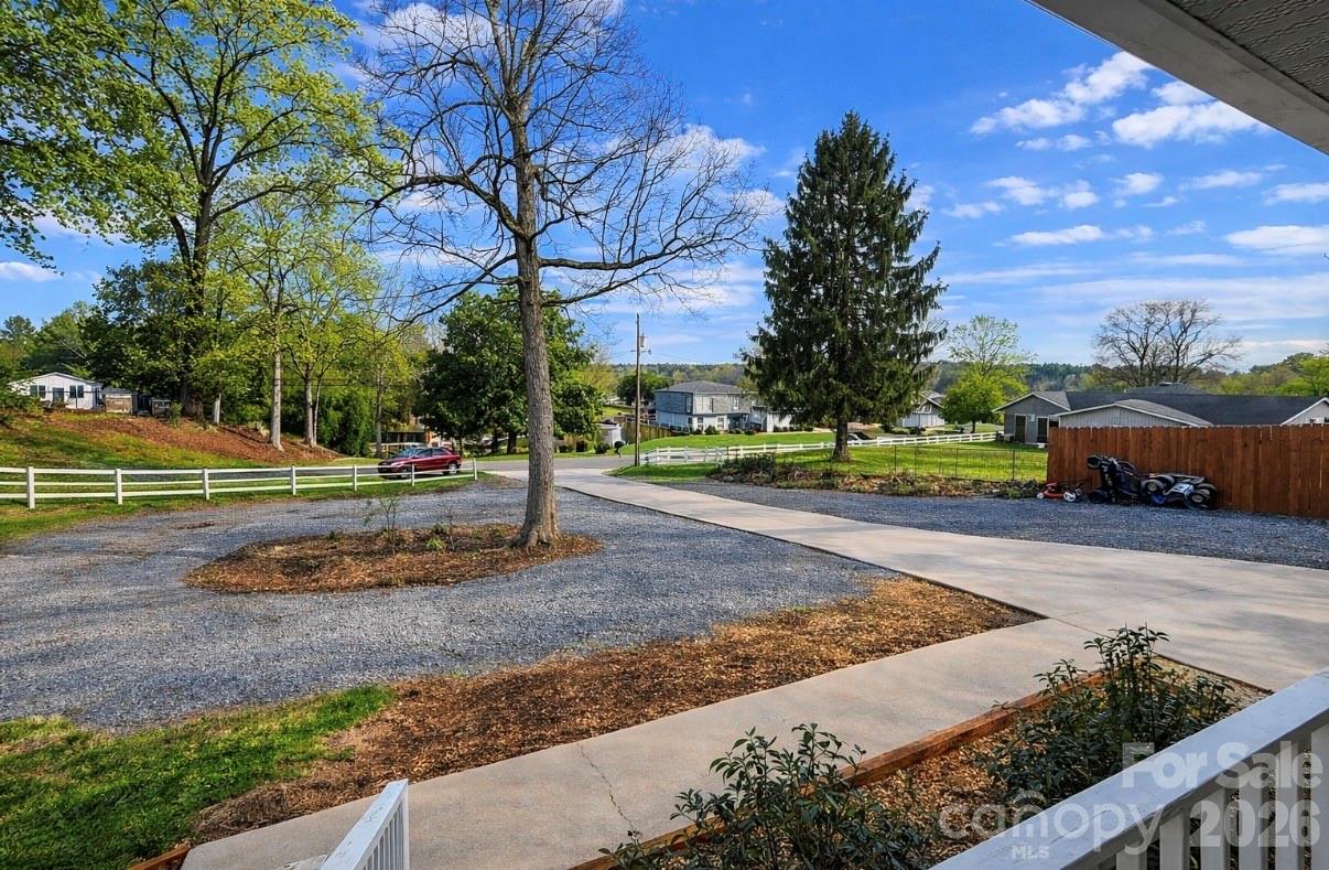 805 Edgewater Drive Belmont NC 28012