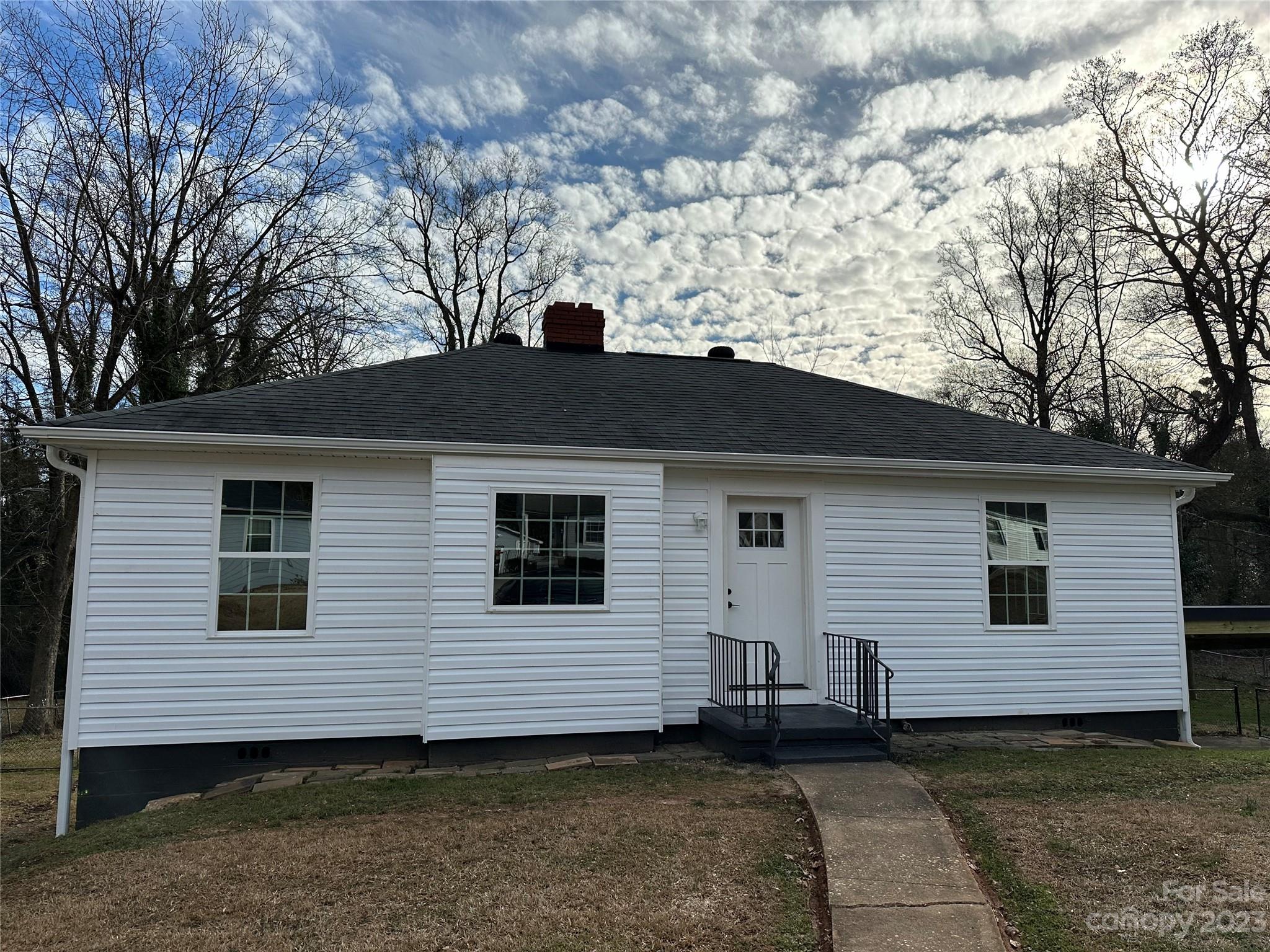 2571 Brentwood Place Charlotte NC 28208