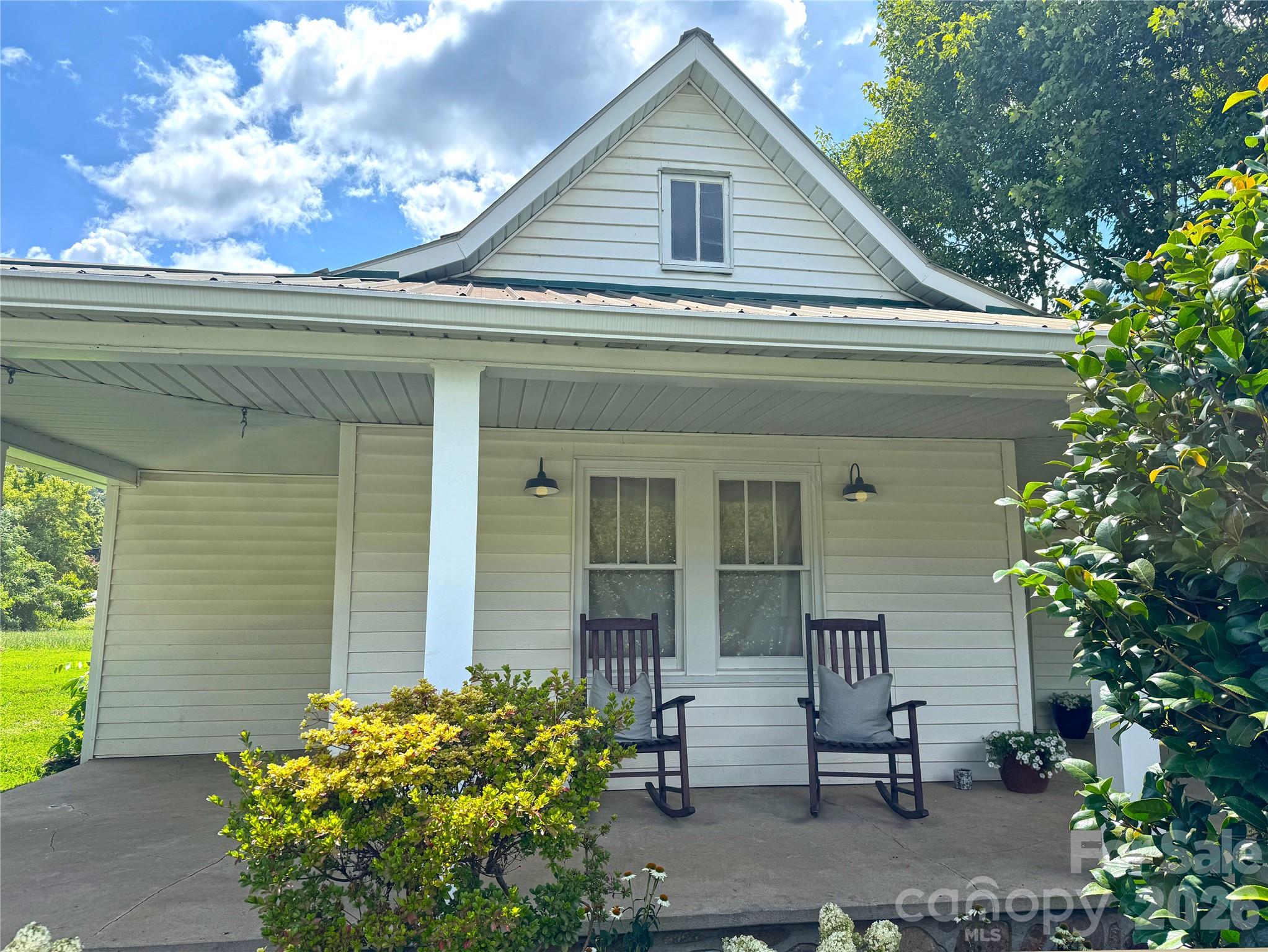 227 Lawson Street Hot Springs NC 28743