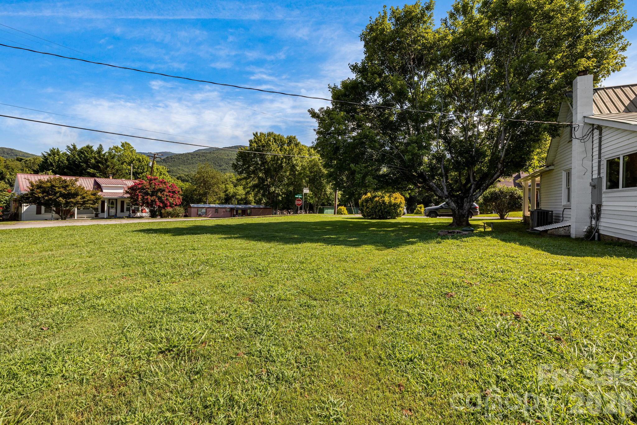 227 Lawson Street Hot Springs NC 28743