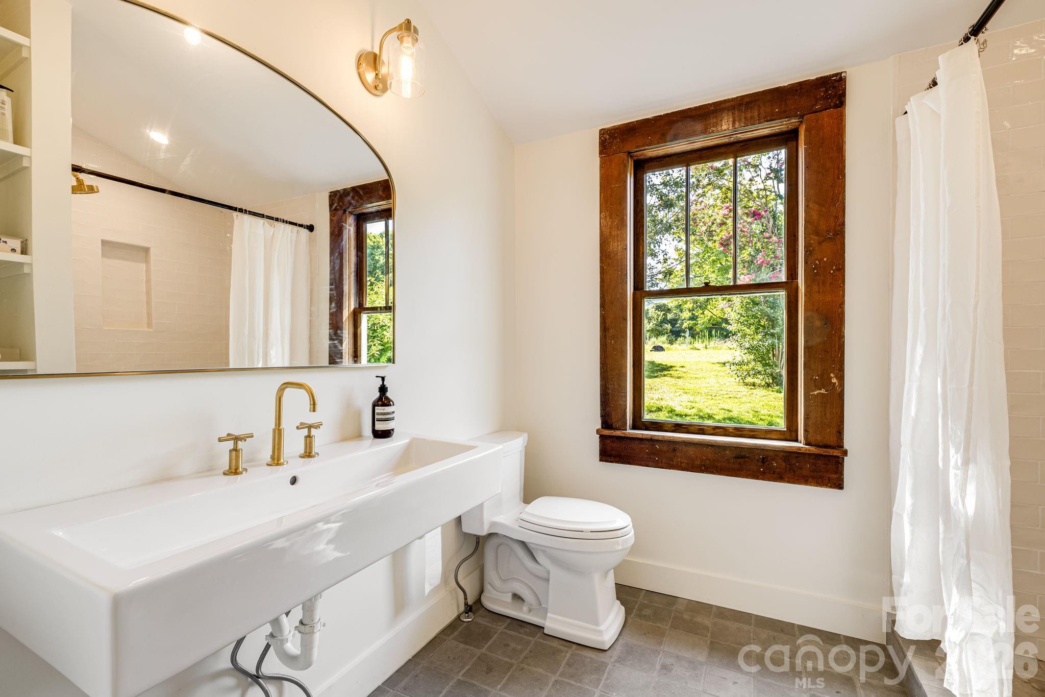 227 Lawson Street Hot Springs NC 28743