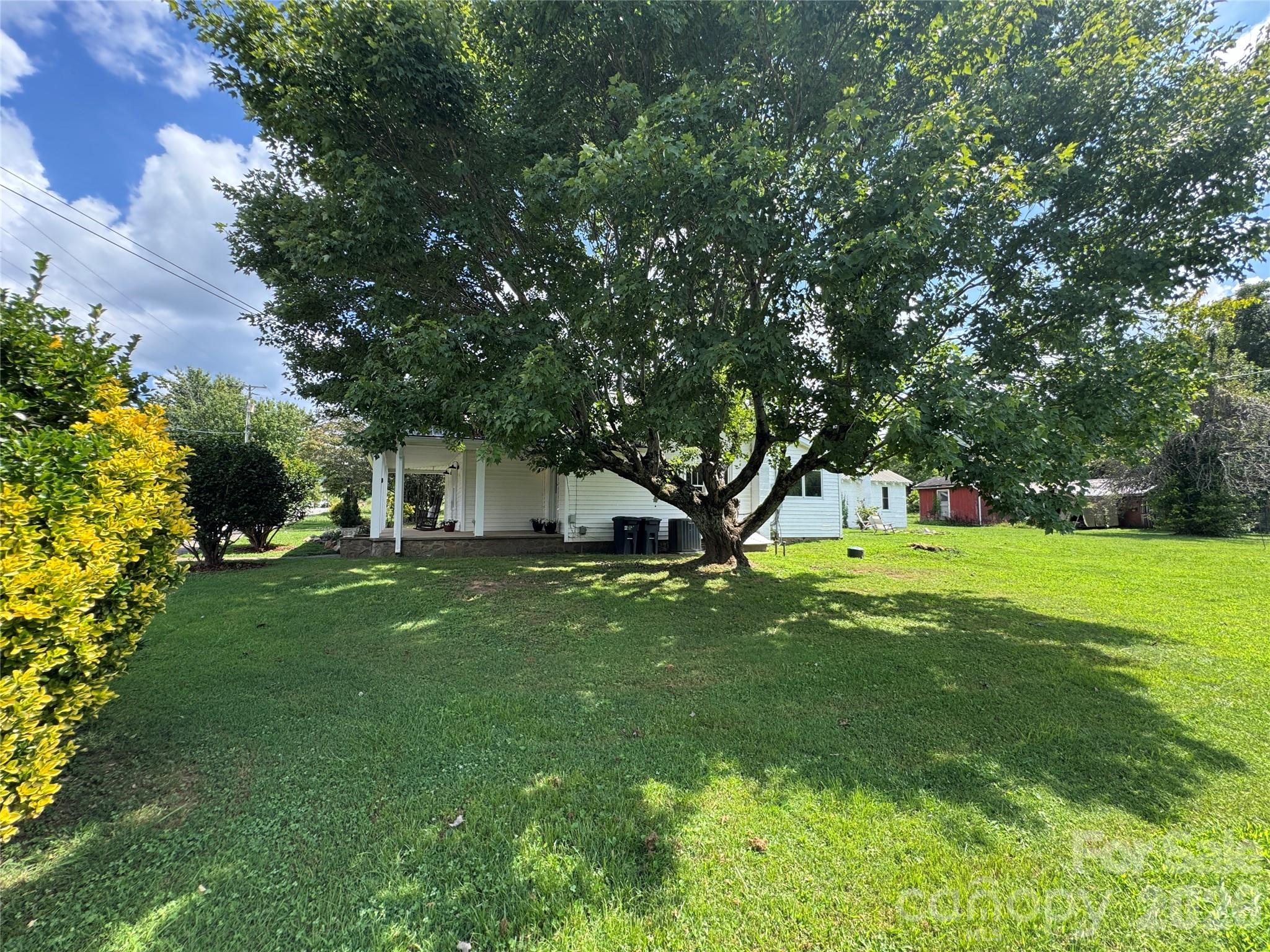 227 Lawson Street Hot Springs NC 28743