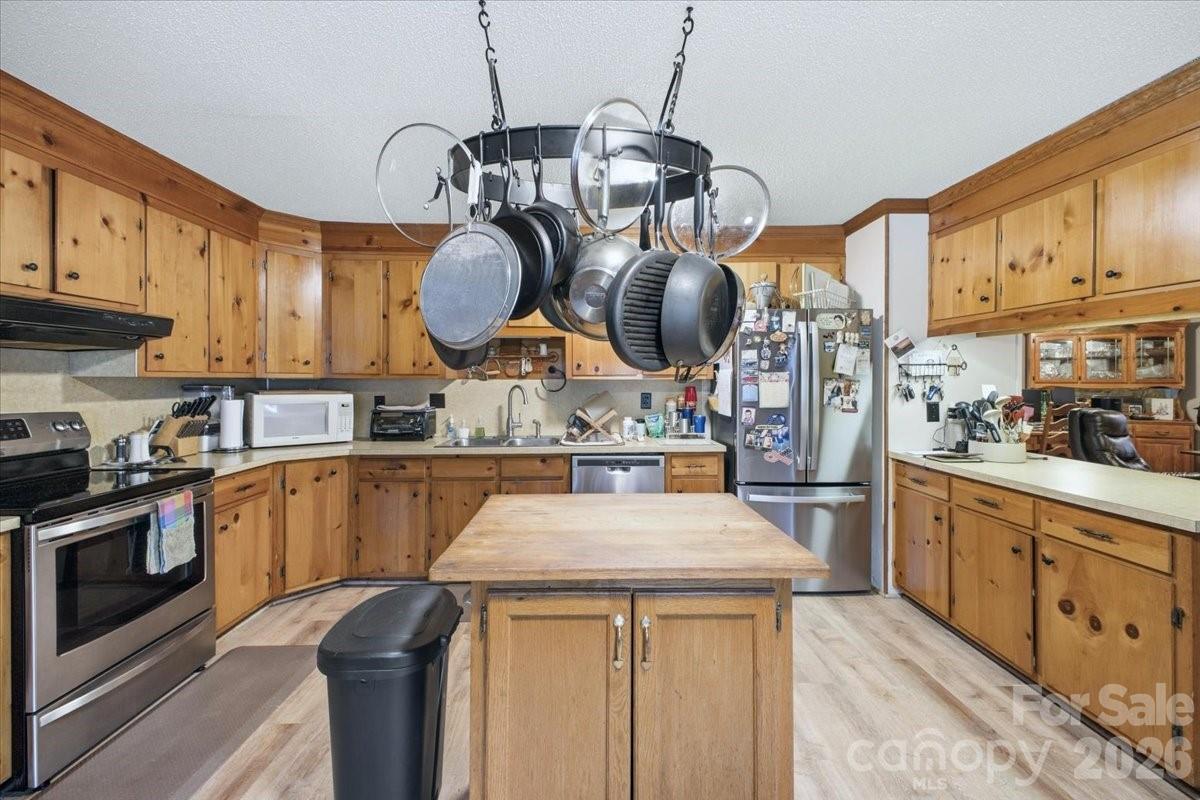 4639 Hickory Lincolnton Highway Newton NC 28658