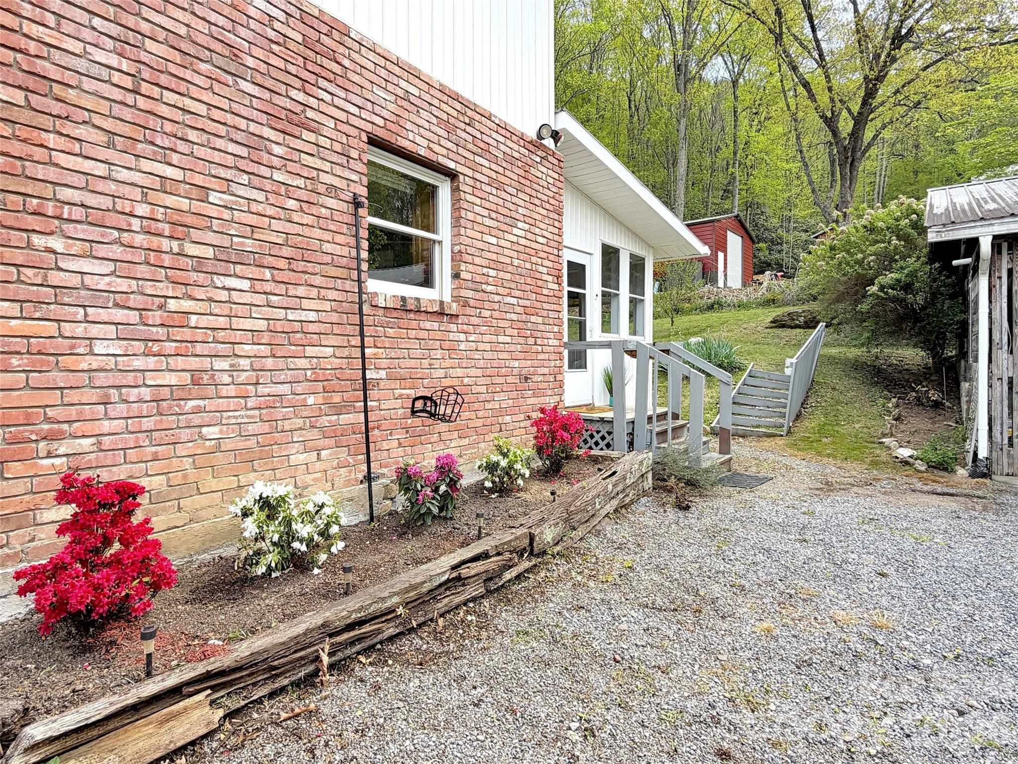 487 Julia Lane Maggie Valley NC 28751