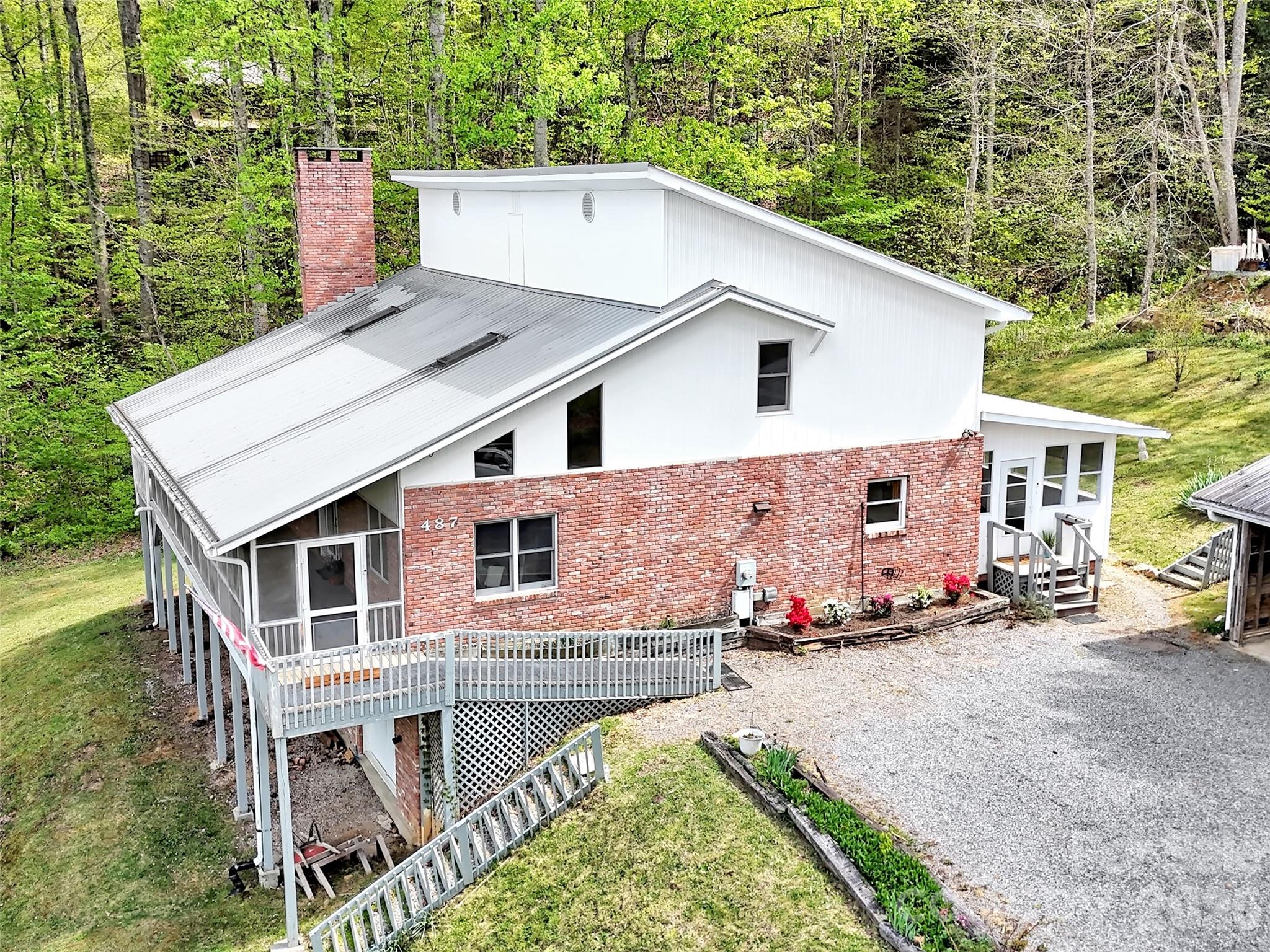 487 Julia Lane Maggie Valley NC 28751