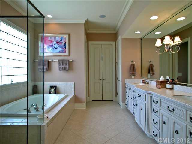 6812 Summerhill Ridge Drive Charlotte NC 28226