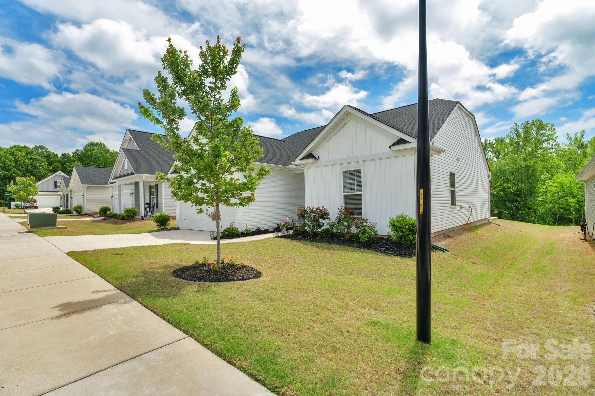 1982 Ambrose Way Denver NC 28037