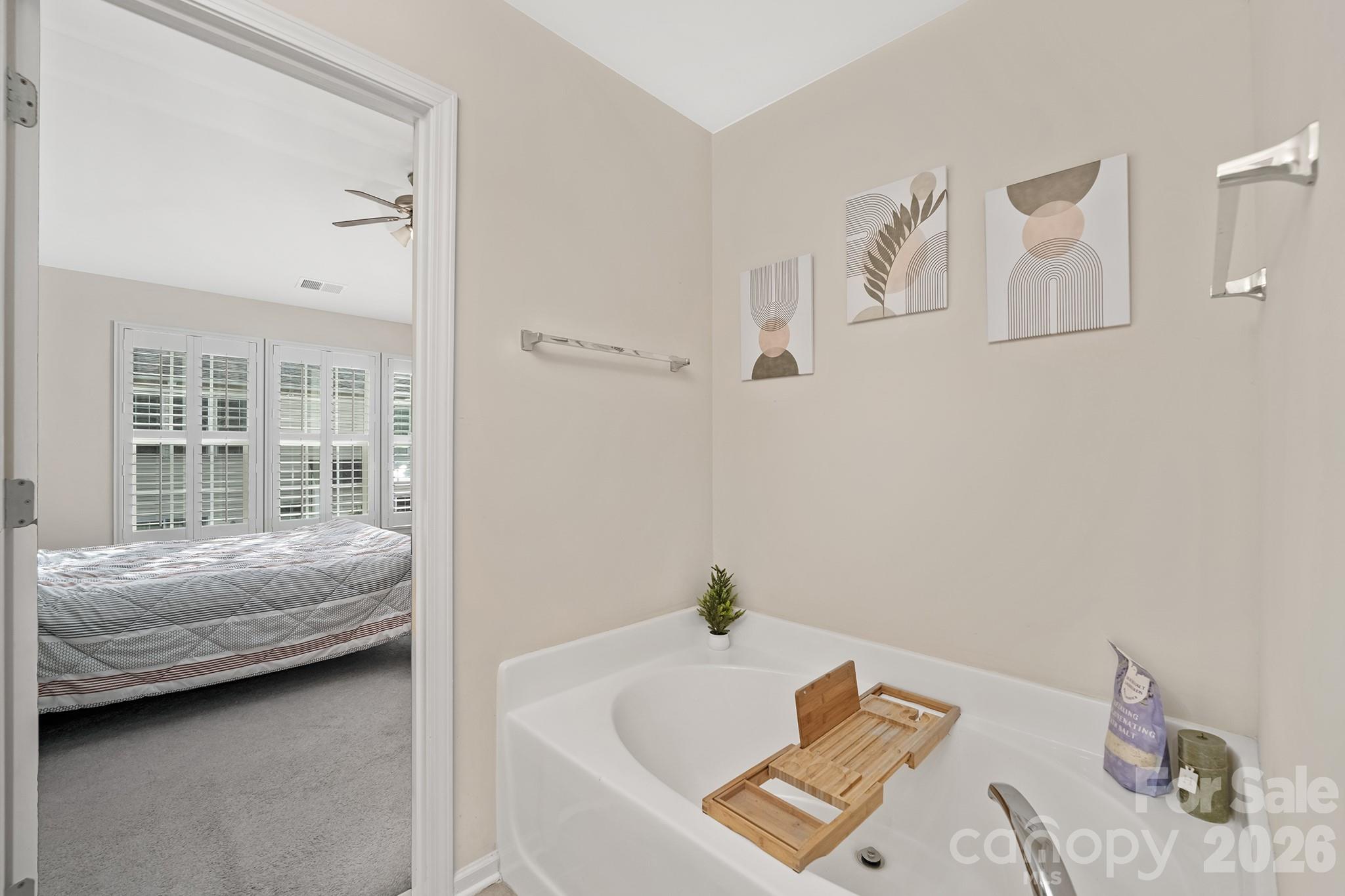 9805 Carson Whitley Avenue Charlotte NC 28277