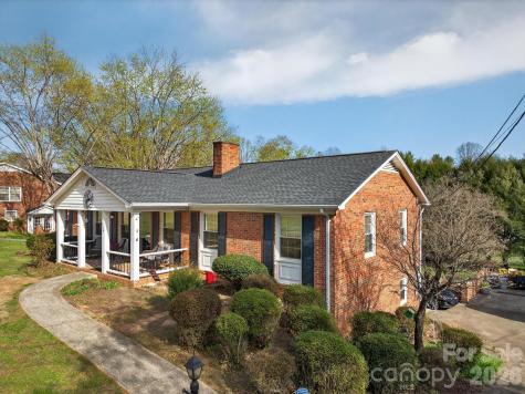 708 Wilmore Street NE Lenoir NC 28645