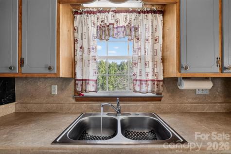 708 Wilmore Street NE Lenoir NC 28645