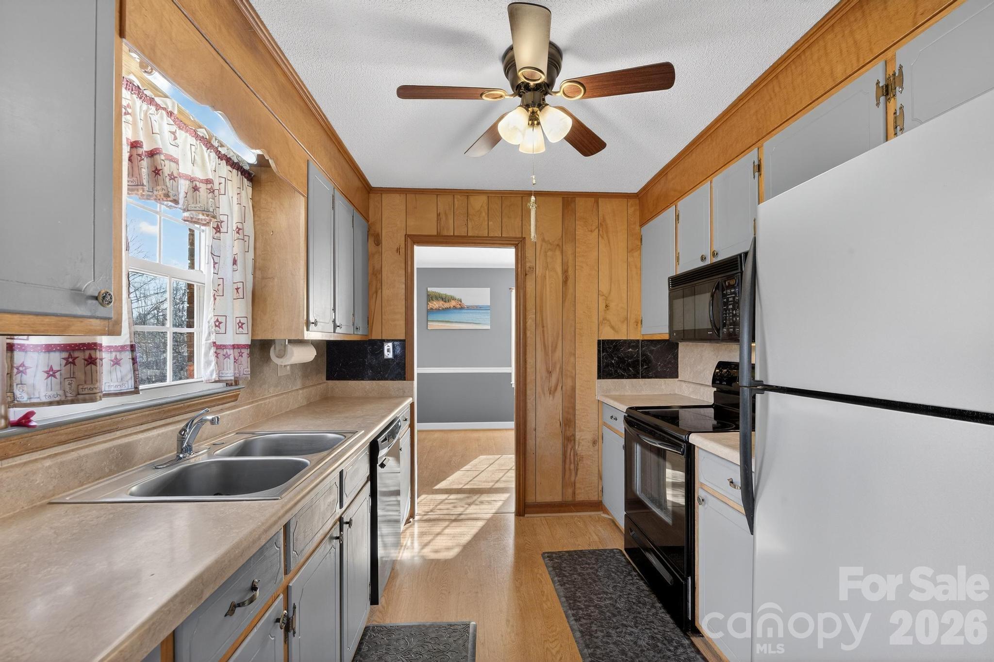 708 Wilmore Street NE Lenoir NC 28645