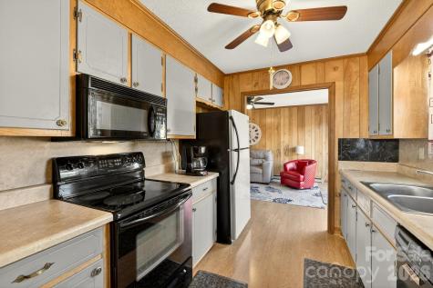 708 Wilmore Street NE Lenoir NC 28645