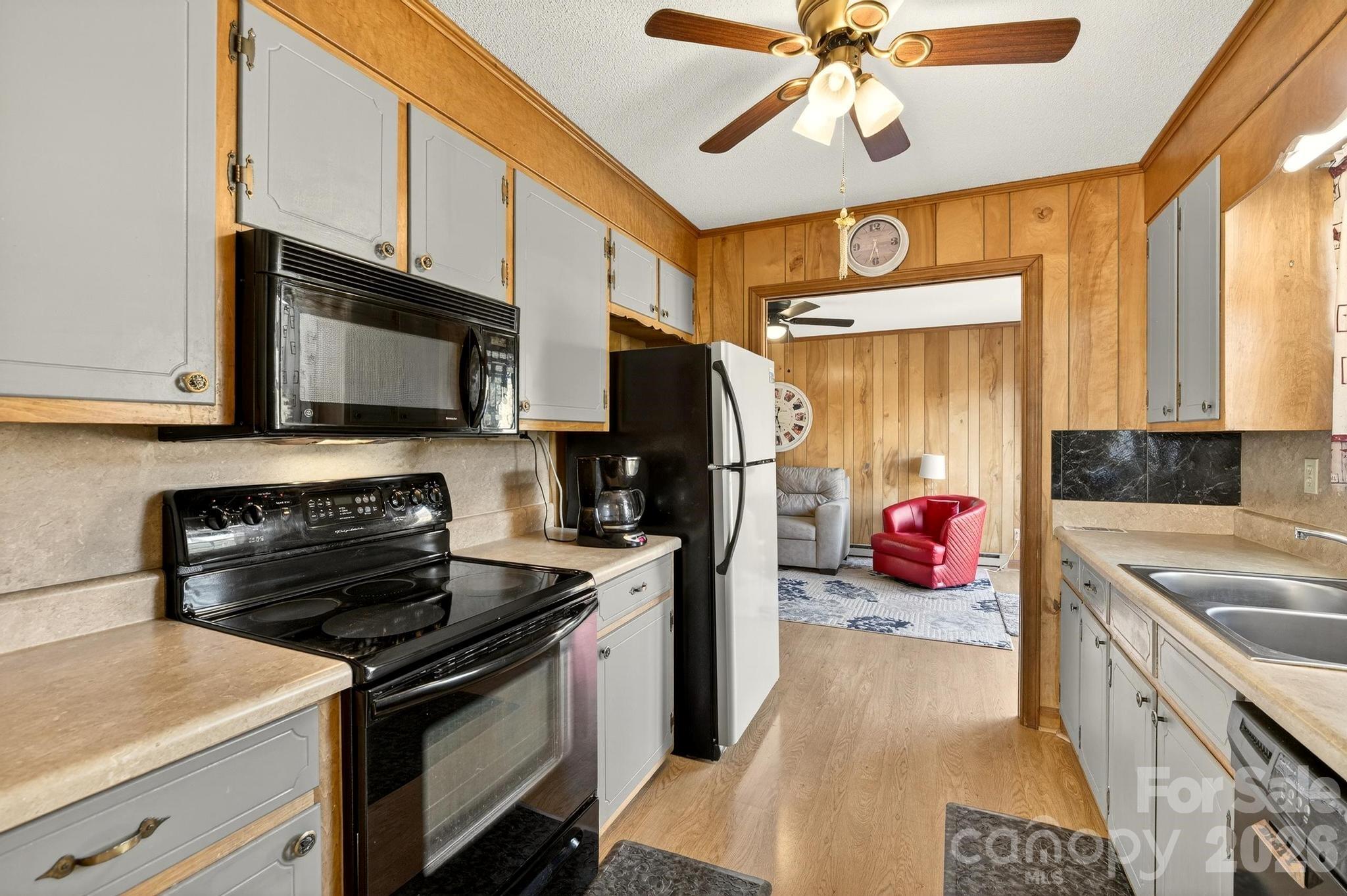 708 Wilmore Street NE Lenoir NC 28645
