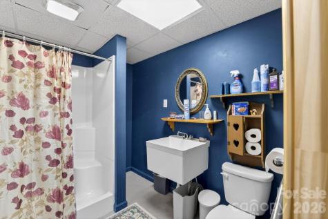708 Wilmore Street NE Lenoir NC 28645
