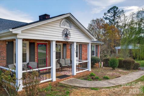 708 Wilmore Street NE Lenoir NC 28645