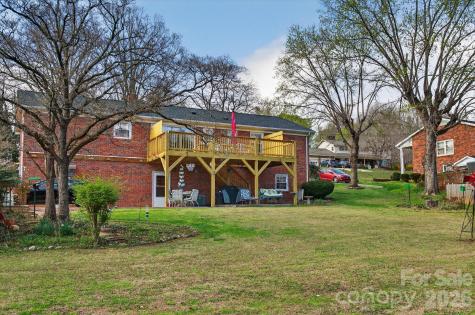 708 Wilmore Street NE Lenoir NC 28645