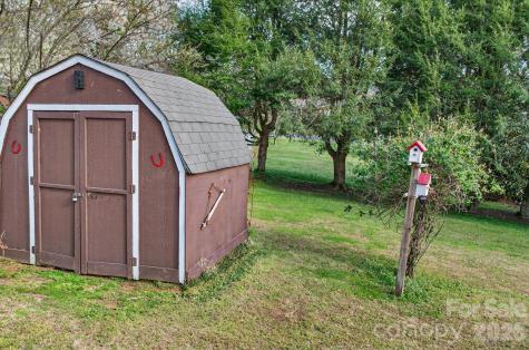 708 Wilmore Street NE Lenoir NC 28645