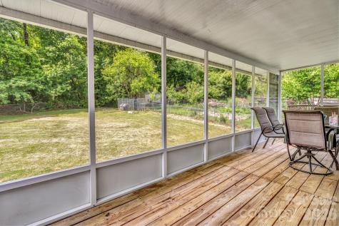 13 Spring Lake Drive Fletcher NC 28732