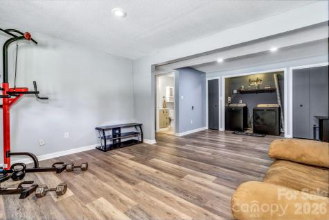 13 Spring Lake Drive Fletcher NC 28732