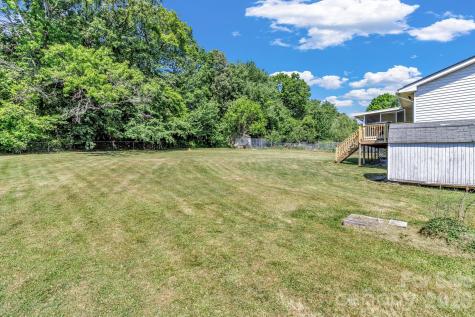 13 Spring Lake Drive Fletcher NC 28732