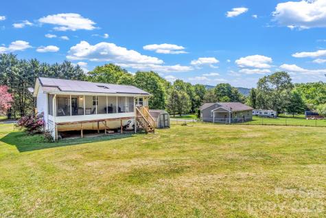 13 Spring Lake Drive Fletcher NC 28732