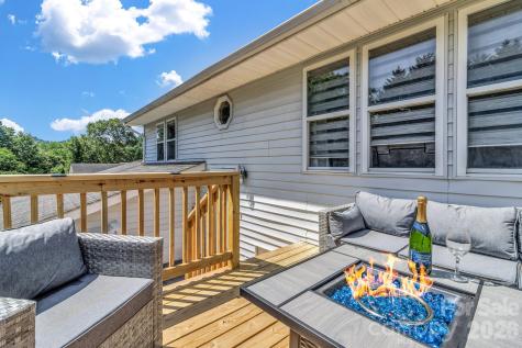 13 Spring Lake Drive Fletcher NC 28732