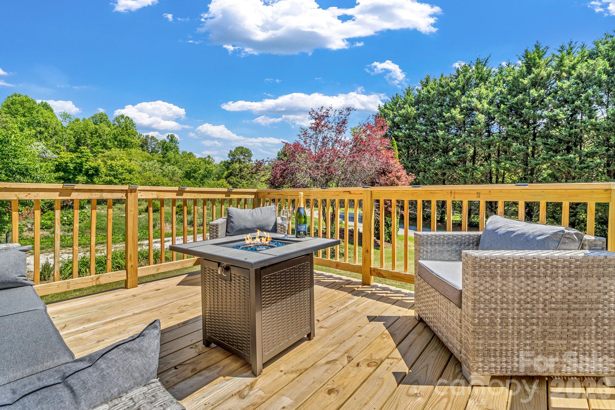 13 Spring Lake Drive Fletcher NC 28732