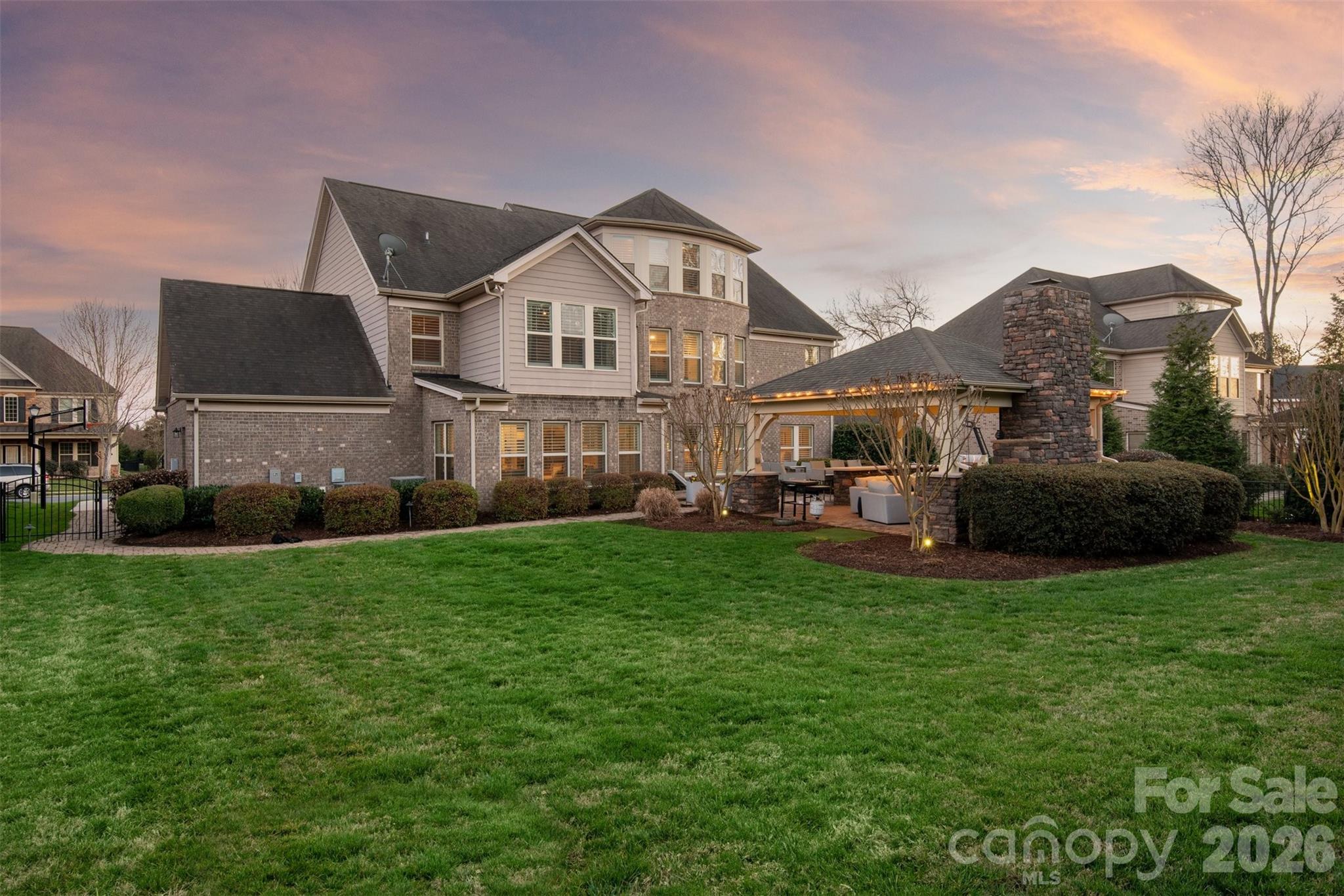 18502 Clavemorr Castle Court Charlotte NC 28277