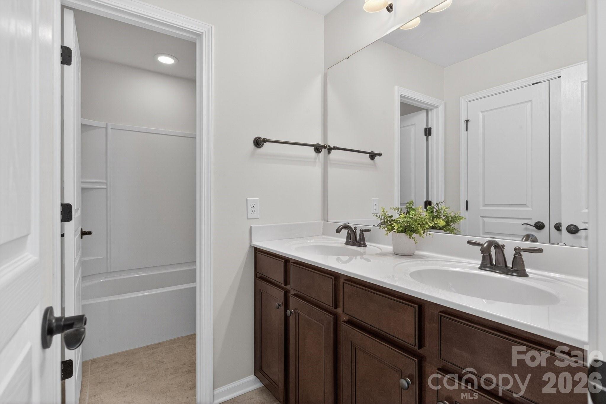 18502 Clavemorr Castle Court Charlotte NC 28277