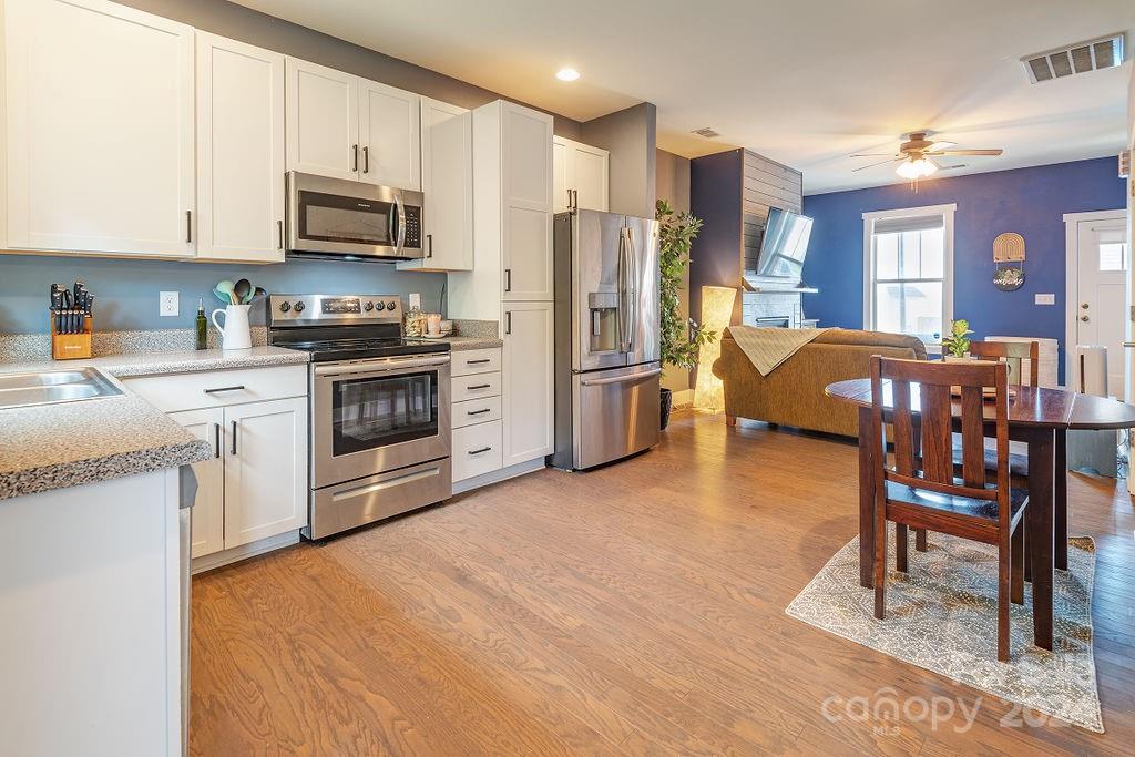 371 Cardwell Lane Fletcher NC 28732