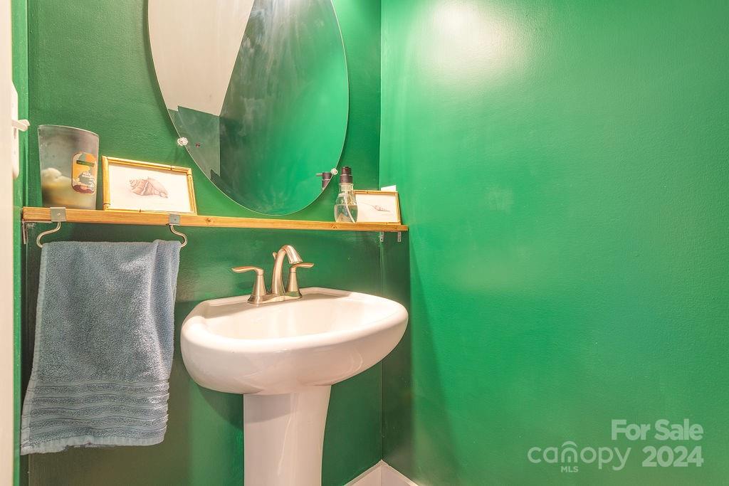 371 Cardwell Lane Fletcher NC 28732