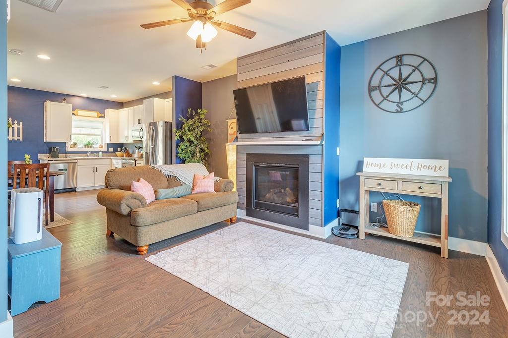 371 Cardwell Lane Fletcher NC 28732