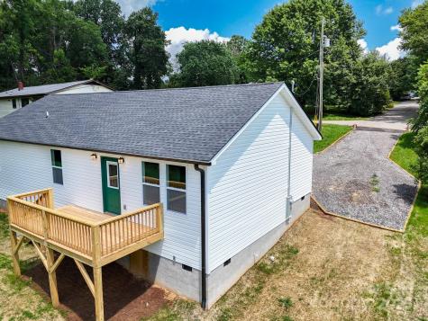40 Pine Lane Asheville NC 28806
