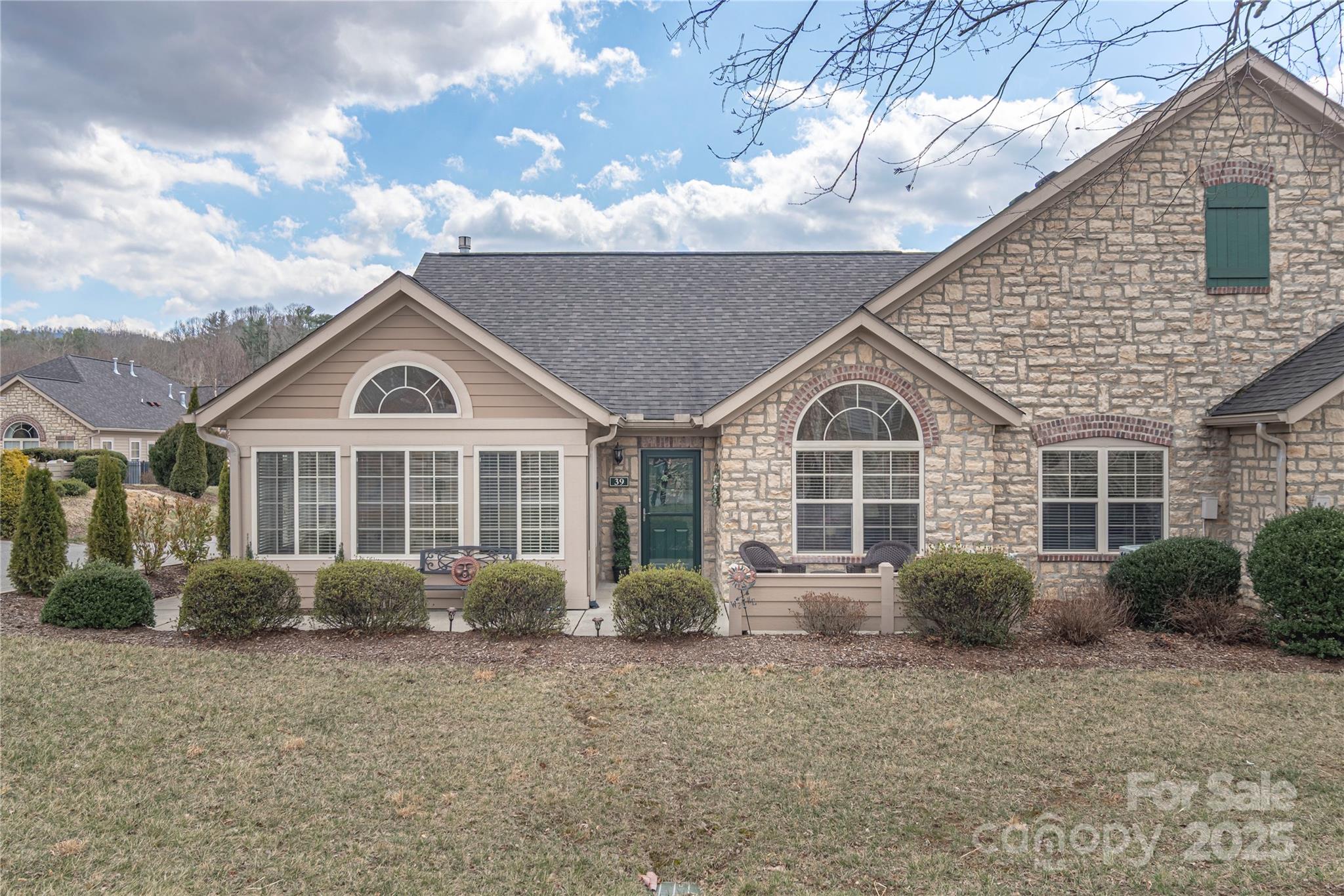 39 Mountain Meadow Circle Weaverville NC 28787