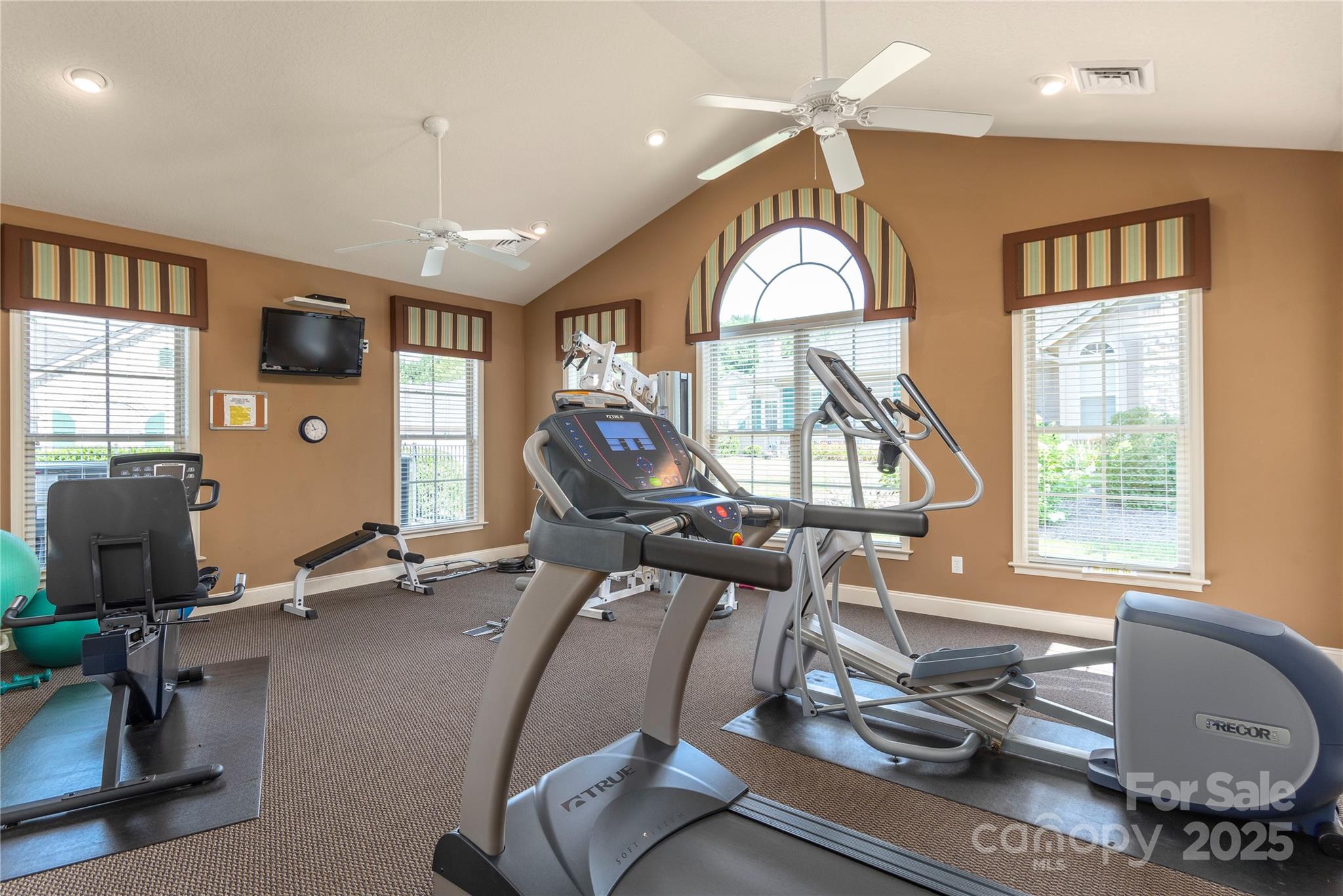 39 Mountain Meadow Circle Weaverville NC 28787
