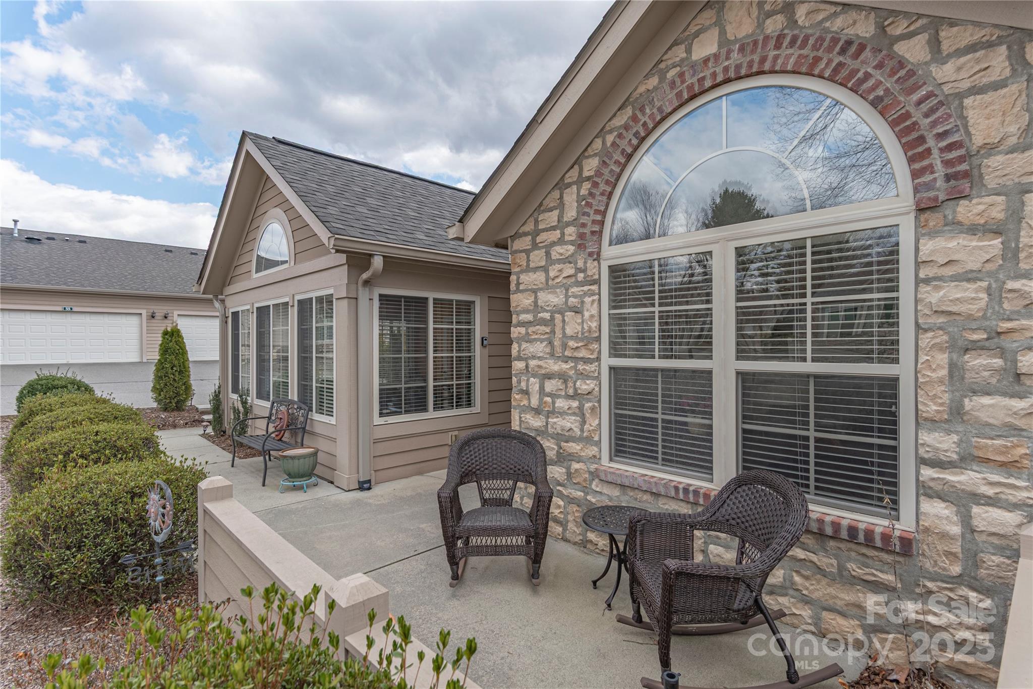39 Mountain Meadow Circle Weaverville NC 28787